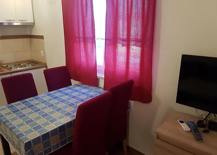 Daire Attraktiver Standort By Interhome